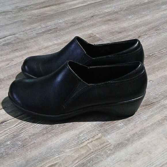 Clarks black slip resistant work restaurant nursing shoes Sz 8.5 NWOT - Picture 3 of 8